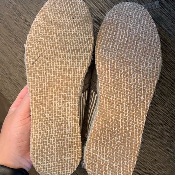 Toms Gray Slip Ons - Picture 3 of 3